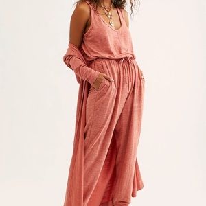 Free People Set in peach